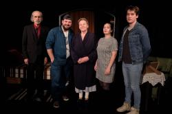 Schwajda György-Nagy Judit : A szent család- abszurd komédia, a Szabad Színház előadása.