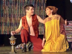 Szabad Ötletek Színháza: Aladdin és a Csodalámpa