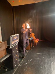 Bűvész show az Igézőben