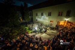Múzeumok Éjszakája 2022 - A Székesfehérvári Ifjúsági Fúvószenekar és Falvay Miklós VJ közös koncertje